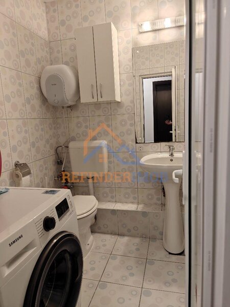 Titan  Apartament de vanzare cu 2 camere, zona Titan - Metrou 1 Decembrie 1918